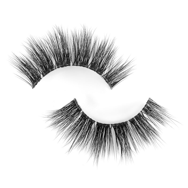 Suntarah Beauty 3D Ultra Light Synthetic false strip lash in style SL-333.  Lash has wispy fibres, medium volume, a round shape, and a short thin clear band.  It is flat against a white backdrop.